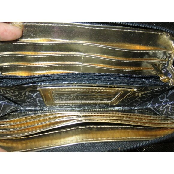 Betsey Johnson Luv Betsey Black Leather Bow Embellished Full Zip Wallet Wristlet - Picture 4 of 7